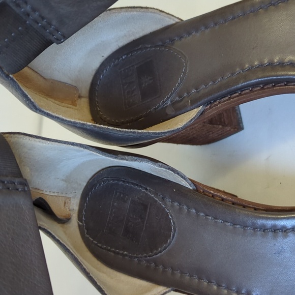 Frye Brielle Charcoal Grey Wooden Ankle Sandals - Size 8 - Picture 7 of 15